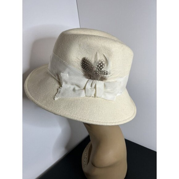 Vintage Betmar New York White/ Ivory  100% Wool Hat - Picture 1 of 11